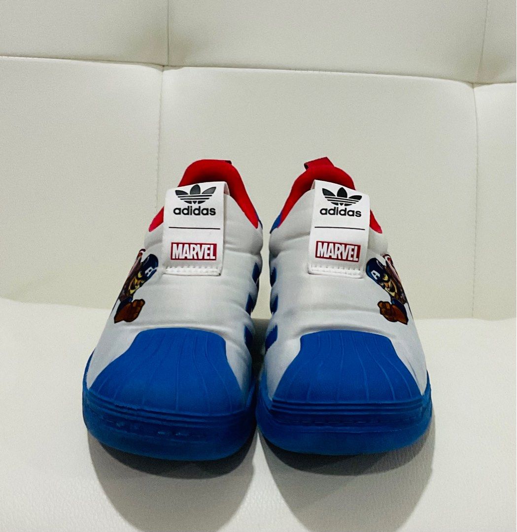 Captain on sale marvel adidas
