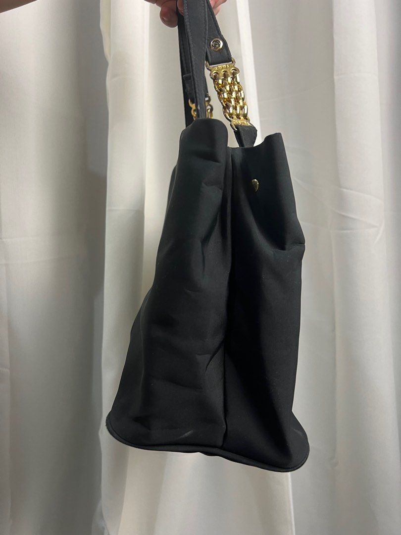 Anna Cristina Firenze Black Nylon Handbag (Category: Luxury Bags & Wallets) located in Manila. Submitted by bin-teji (Listing ID 1281748538, Image 3). Description: Anna Cristina Firenze Black Nylon Handbag 100% Legit Rank AB—In very good condition No sling included .