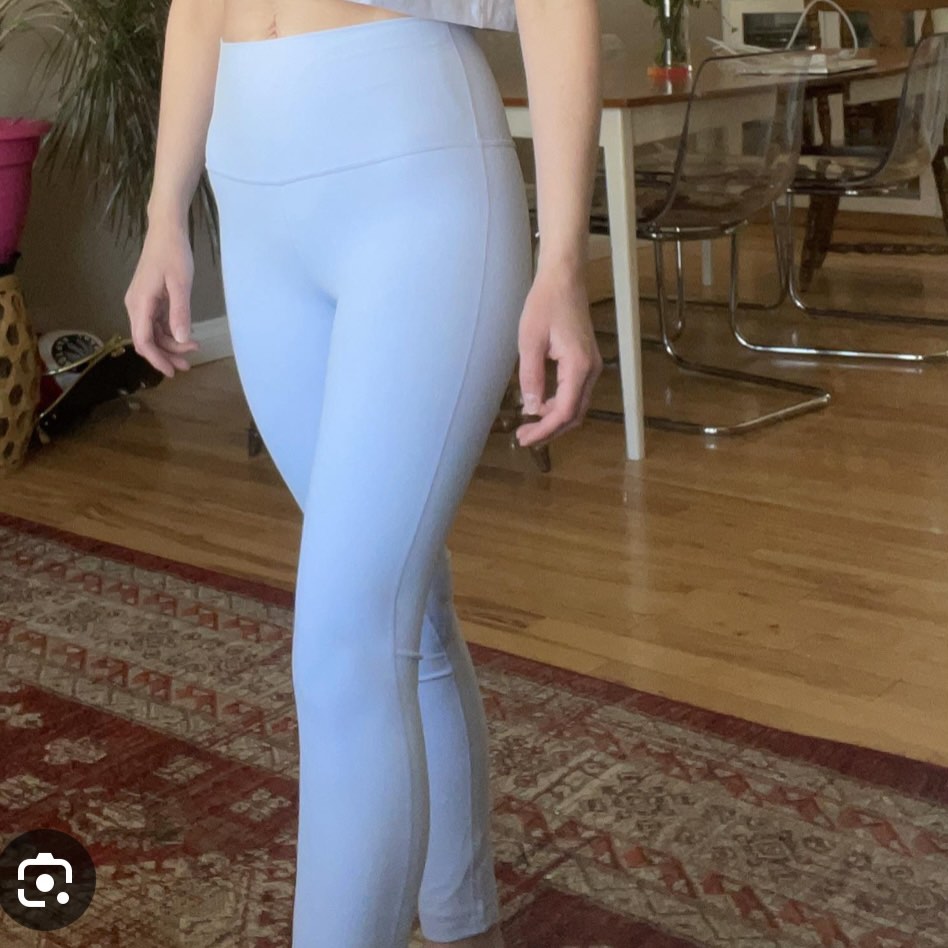 BNWT! NEW Lululemon Align Crop 21” HR High Waisted Rise Pastel Blue  Leggings Authentic Size 4, Women's Fashion, Activewear on Carousell