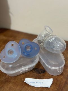 bundle - philips avent 0-6m soothie paci (2 pack) & hoshi baby fruit feeder ‼️rush sale‼️