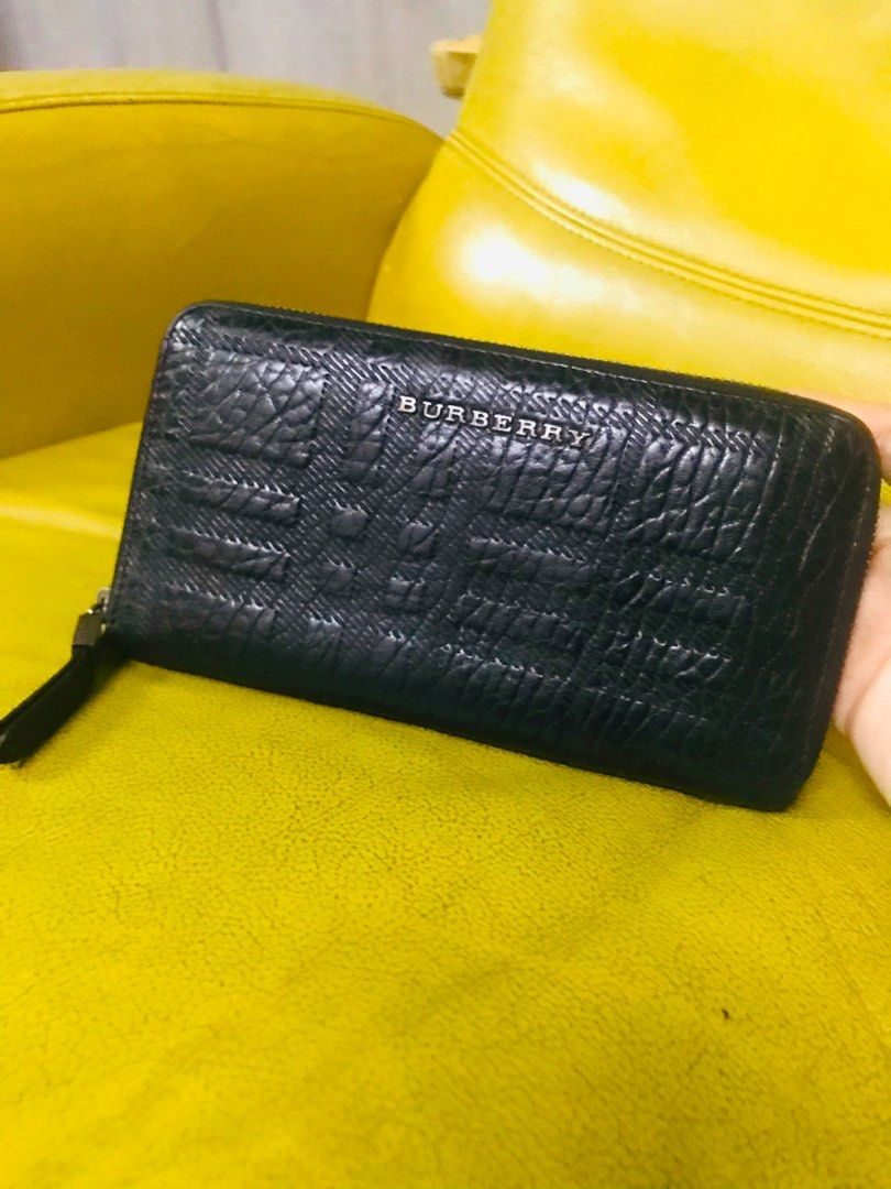 Burberry sale wallet bag
