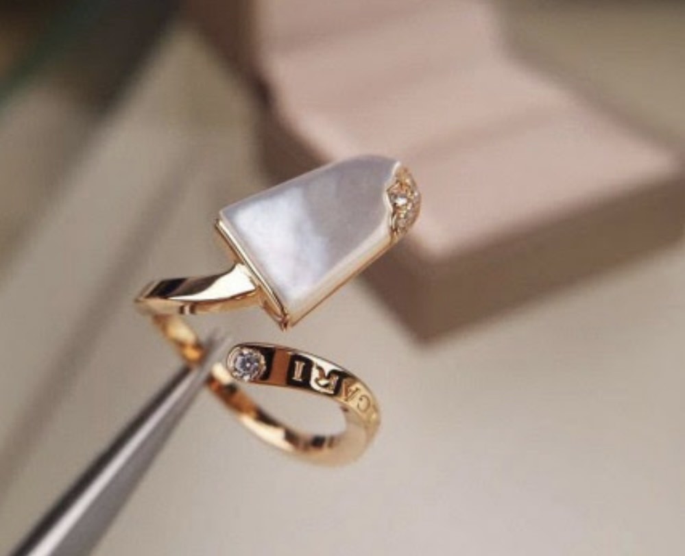 Bvlgari gelati ring top