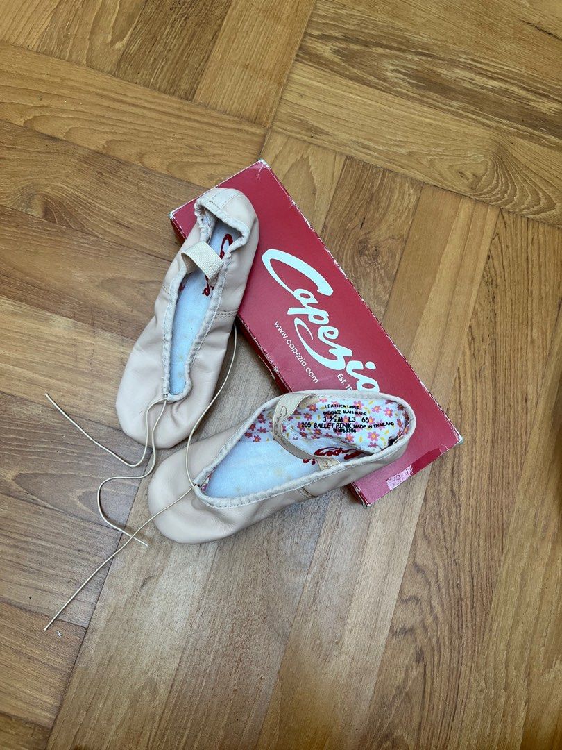 Capezio ballet shoes size 3.5M, Babies & Kids, Babies & Kids