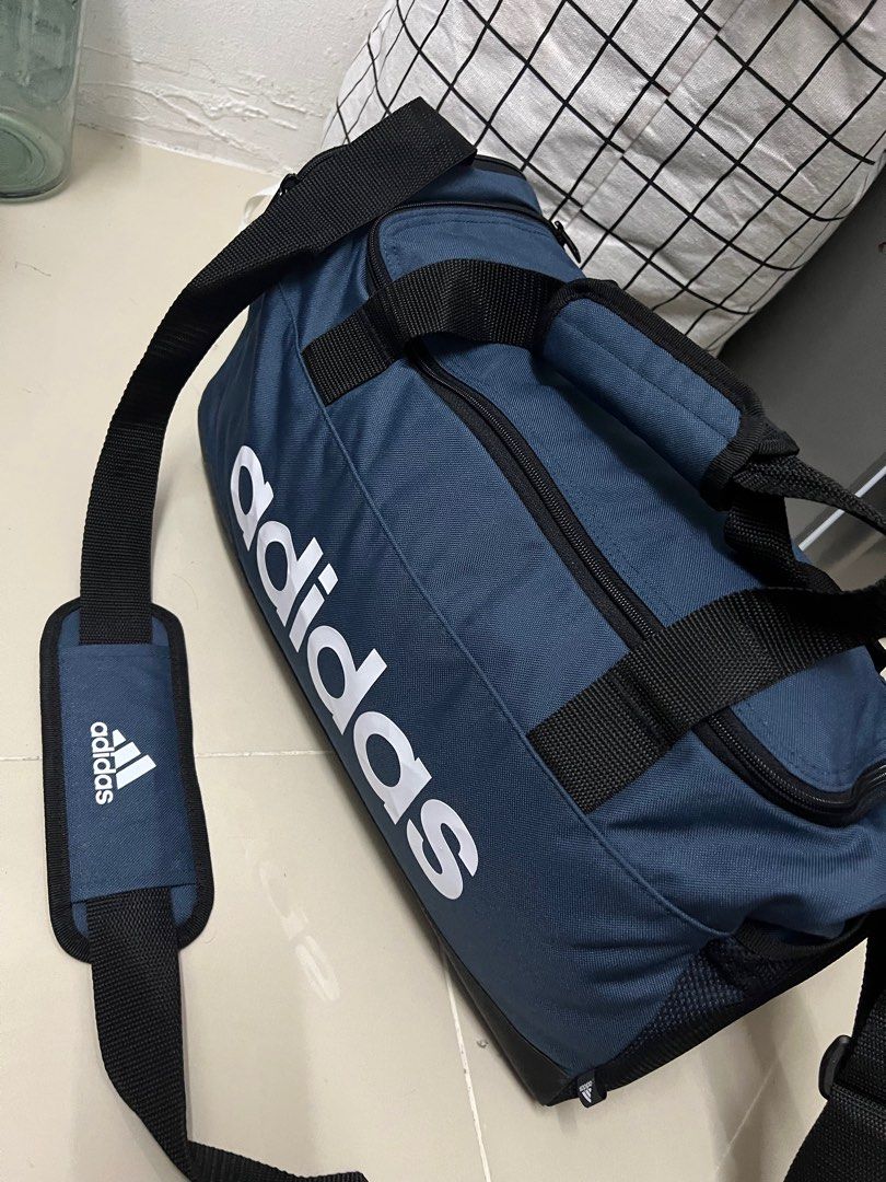 Adidas best sale tasche billig
