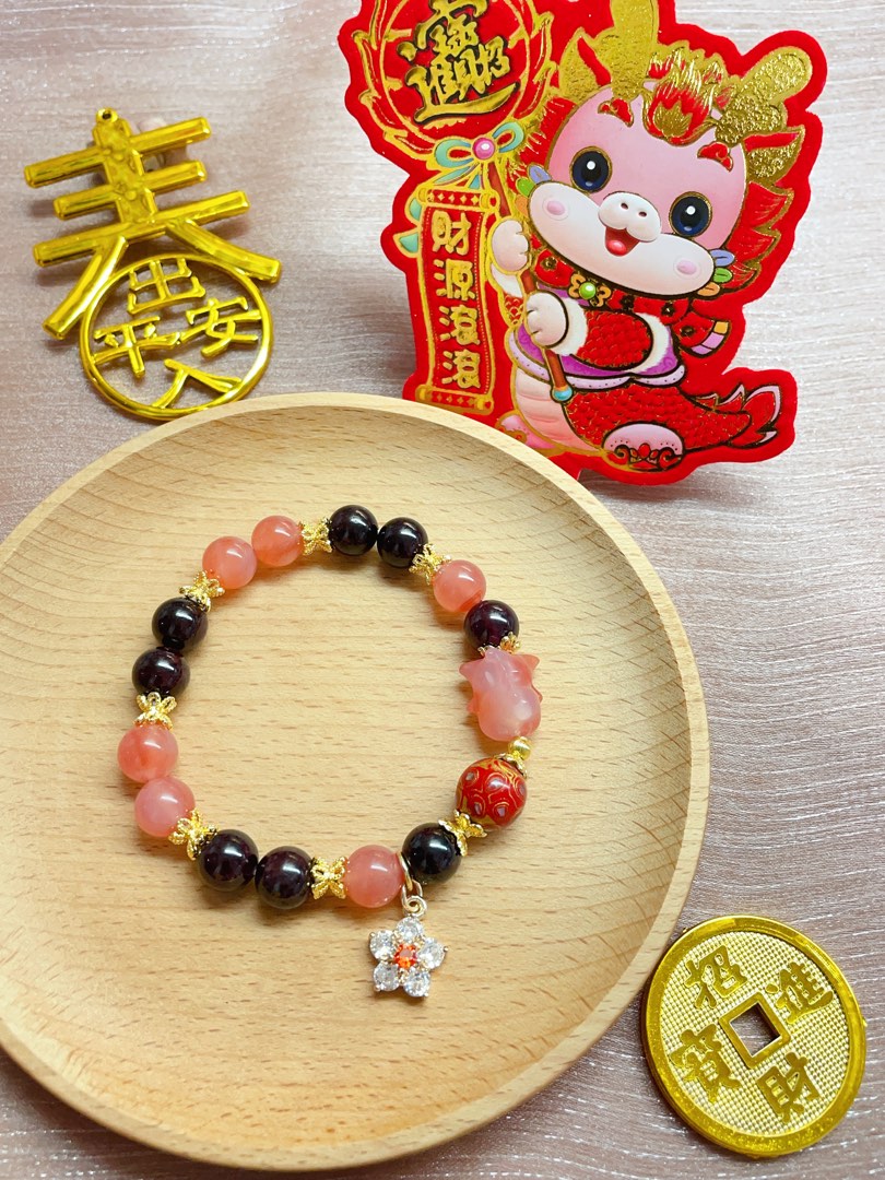 CNY Peach Agate Garnet Chinese Lacquer Crystal Bracelet