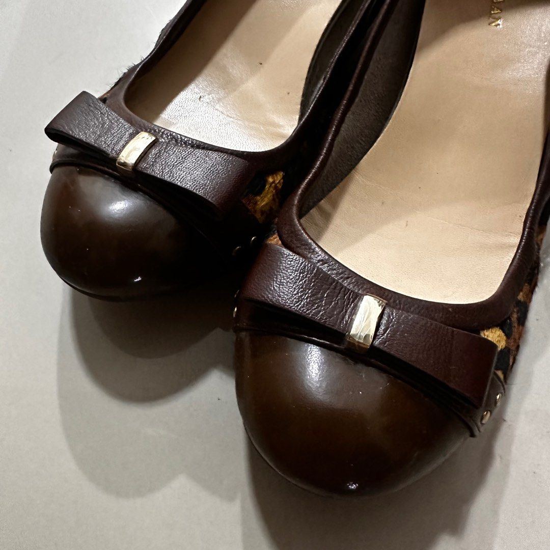 Tali bow new arrivals pump