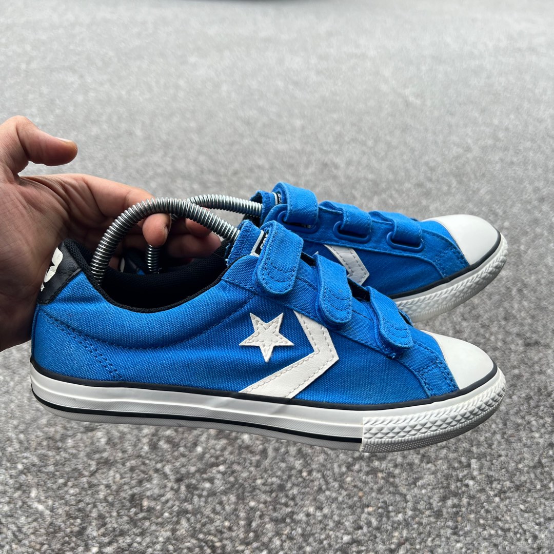 Converse Velcro UK5 Women s Fashion Footwear Sneakers on Carousell