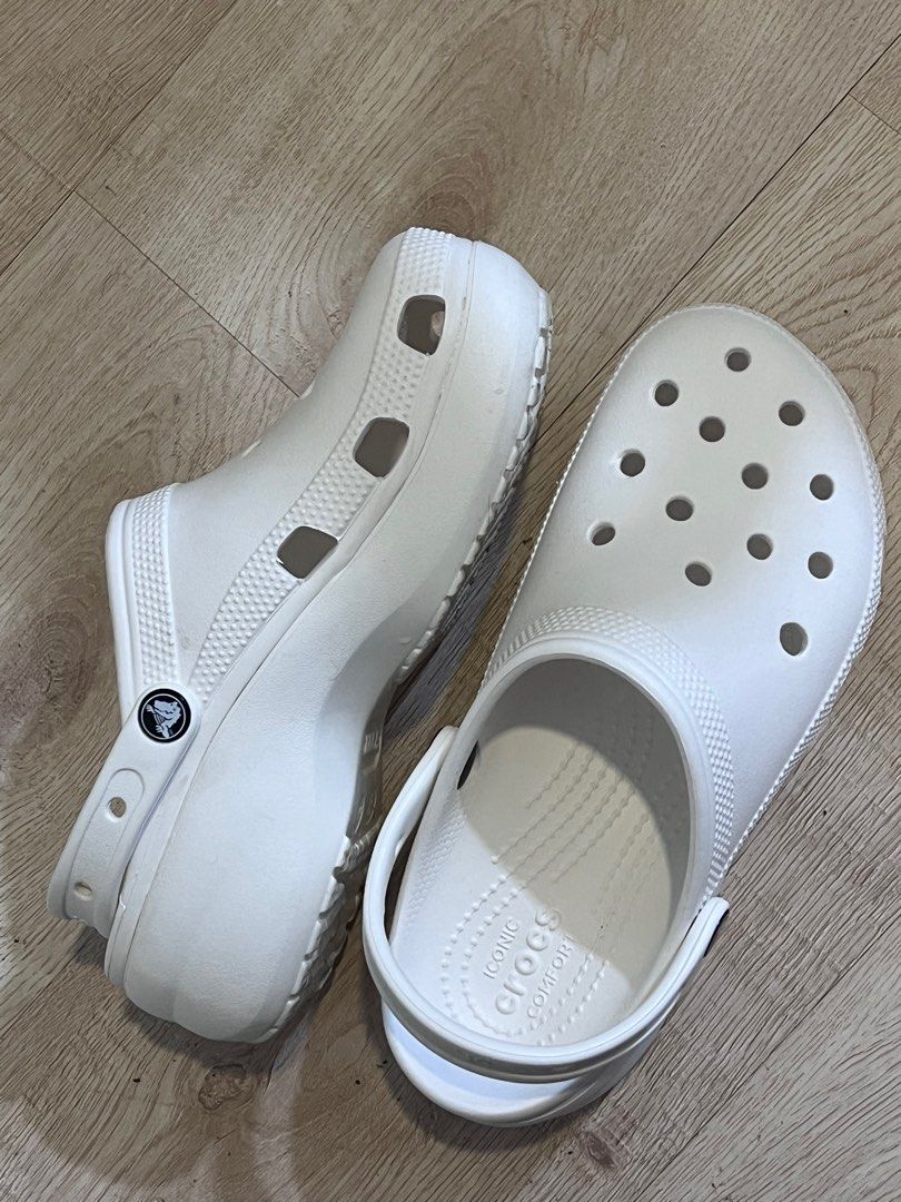 Crocs w8 sales