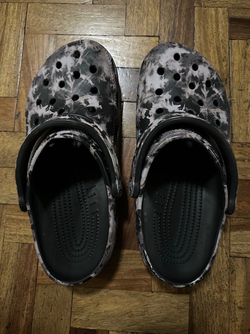 Crocs top robinsons magnolia