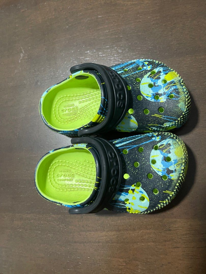 C6 crocs cm outlet