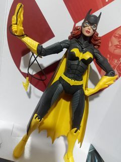 DC Collectibles Batgirl Designer Series with grappling hook gun accessory 6 inches