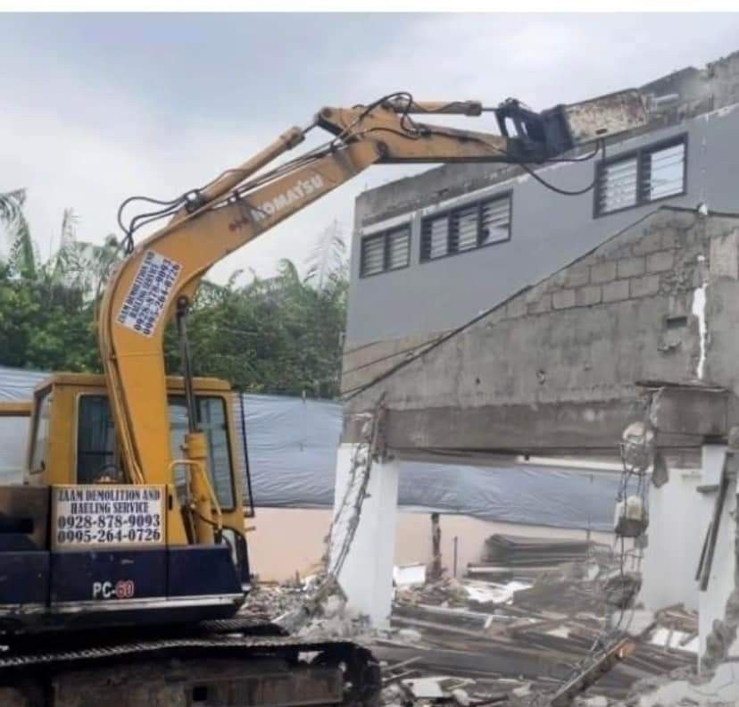 Demolition service (Category: Industrial Equipment Rental) located in Las Pinas. Submitted by silver.marc_andaya (Listing ID 241314607, Image 3). Description: Demolition,excavation,hauling service and buyer old house ready to demolish WE demolish or dismantle, any old building,store,house or warehouse kame narin mag aasikaso ng demolition permit mula sa barangay hanggang sa city hall FREE ESTIMATE We offer hauling services of: 🚚 Construction Was