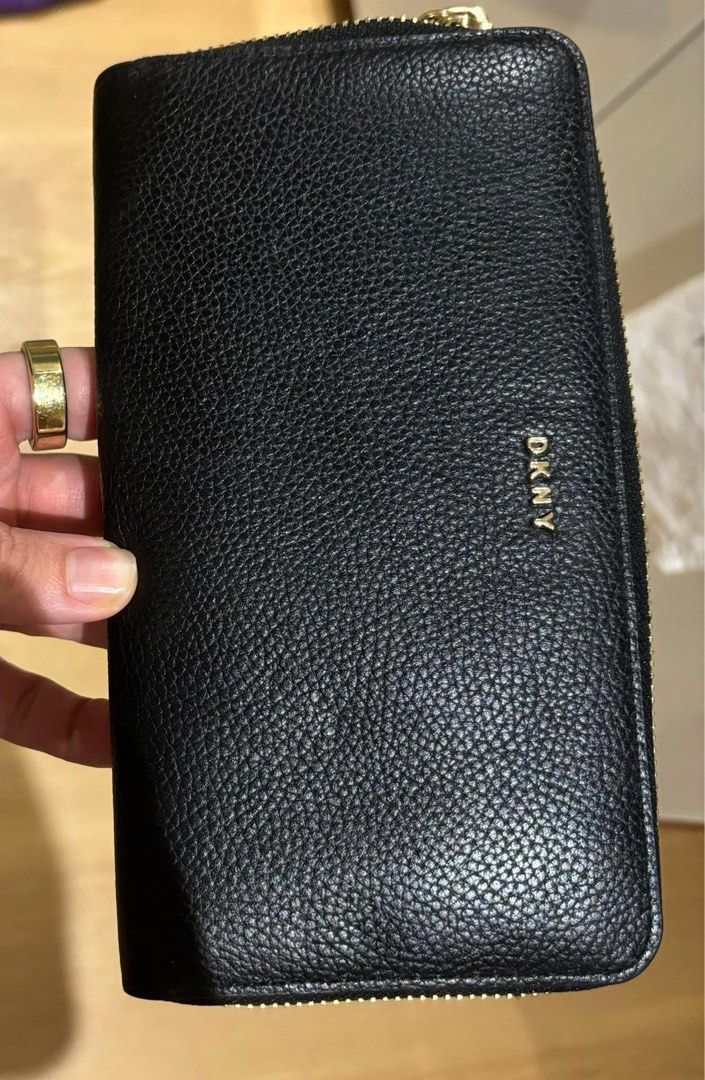 Dkny wallet sales