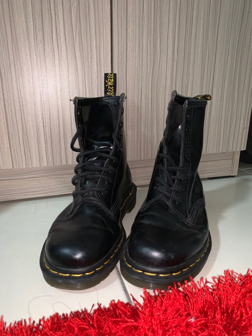 Dr Marten Woman s Boots Women s Fashion Footwear Boots on Carousell