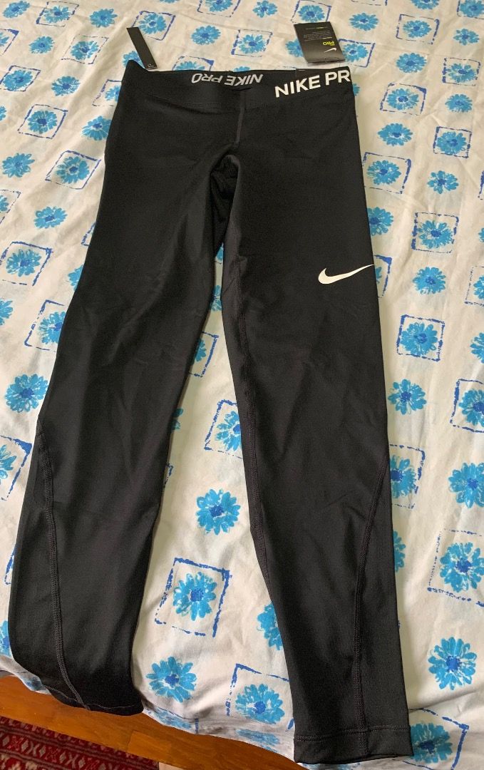 Nike pro dri-fit training tights/leggings in a light - Depop