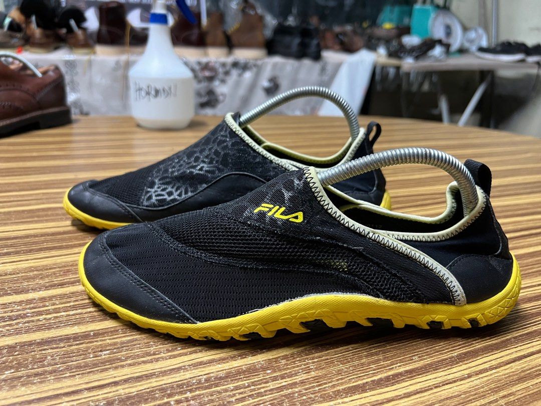 Fila kasut air Men s Fashion Footwear Sneakers on Carousell