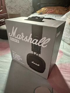 For sale:New authentic 2 Marshall Major IV Bluetooth Headphones. Complete package.