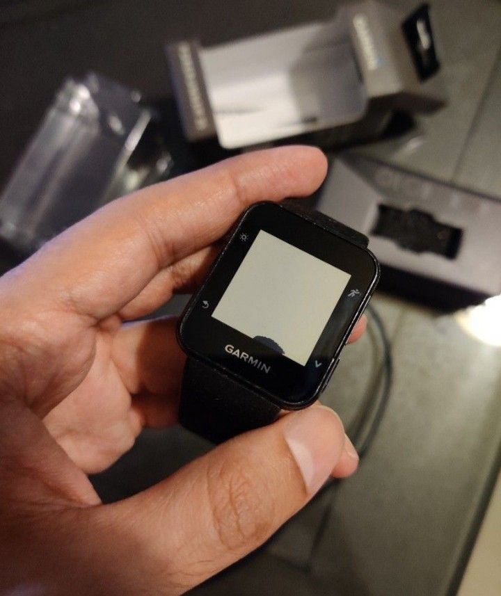 Garmin forerunner sales 35 backlight