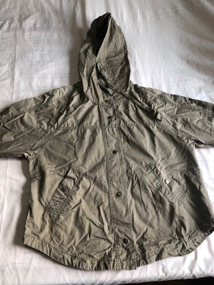 Forever 21 Brown Jacket with Hood (Medium) Pre-loved (Category: Coats, Jackets and Outerwear) located in Quezon City. Submitted by nicoleunderscore (Listing ID 1281770449, Image 2). Description: Pre-loved Forever 21 Brown Jacket with Hood (Medium) Used lightly, item is in good condition 💕 L: 26in Bust: 46in Feel free to message me for more photos 😊 Check out other pre-loved clothes on my profile!.