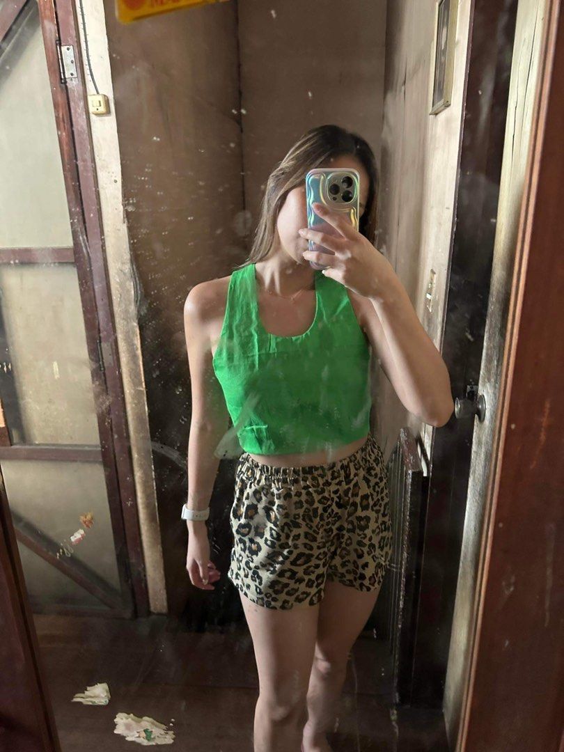 Green Linen Top (Category: Others Tops) located in Quezon City. Submitted by claireityyy (Listing ID 1281781977, Image 2). Description: araw the line melfi top dupe rfs: gained weight.