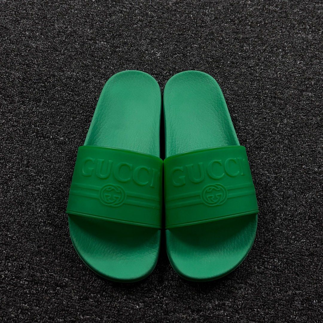 Pursuit logo hotsell slide sandal gucci