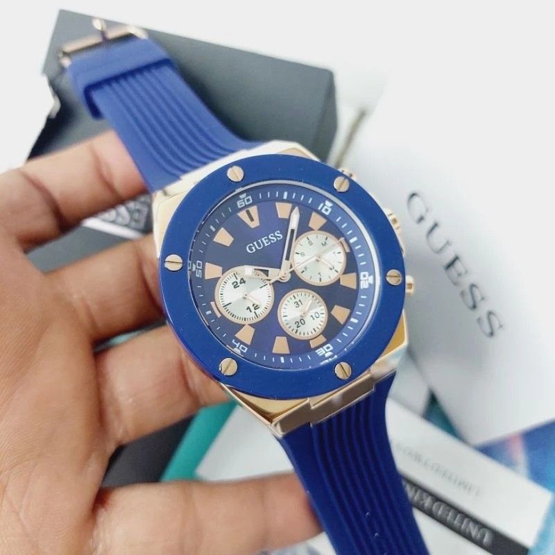 Guess gw0057g2 deals