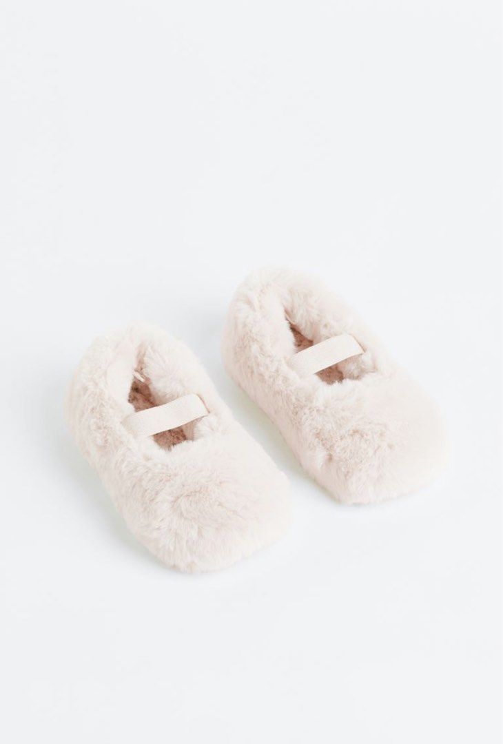 White cheap fuzzy shoes