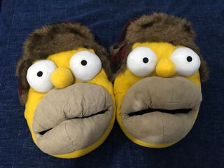 Homer simpson cheap bear slippers
