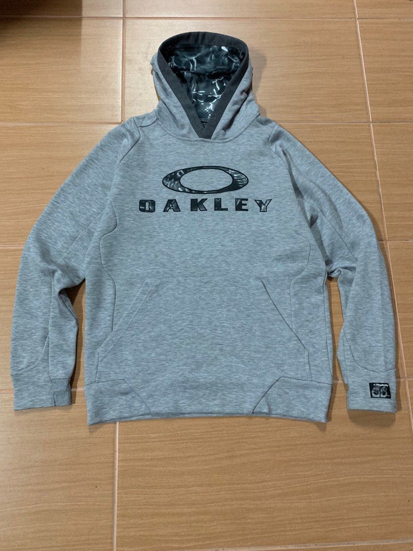 Oakley big logo hotsell ellipse hoodie