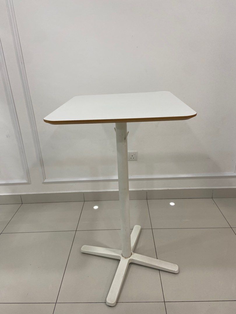 Billsta bar store table