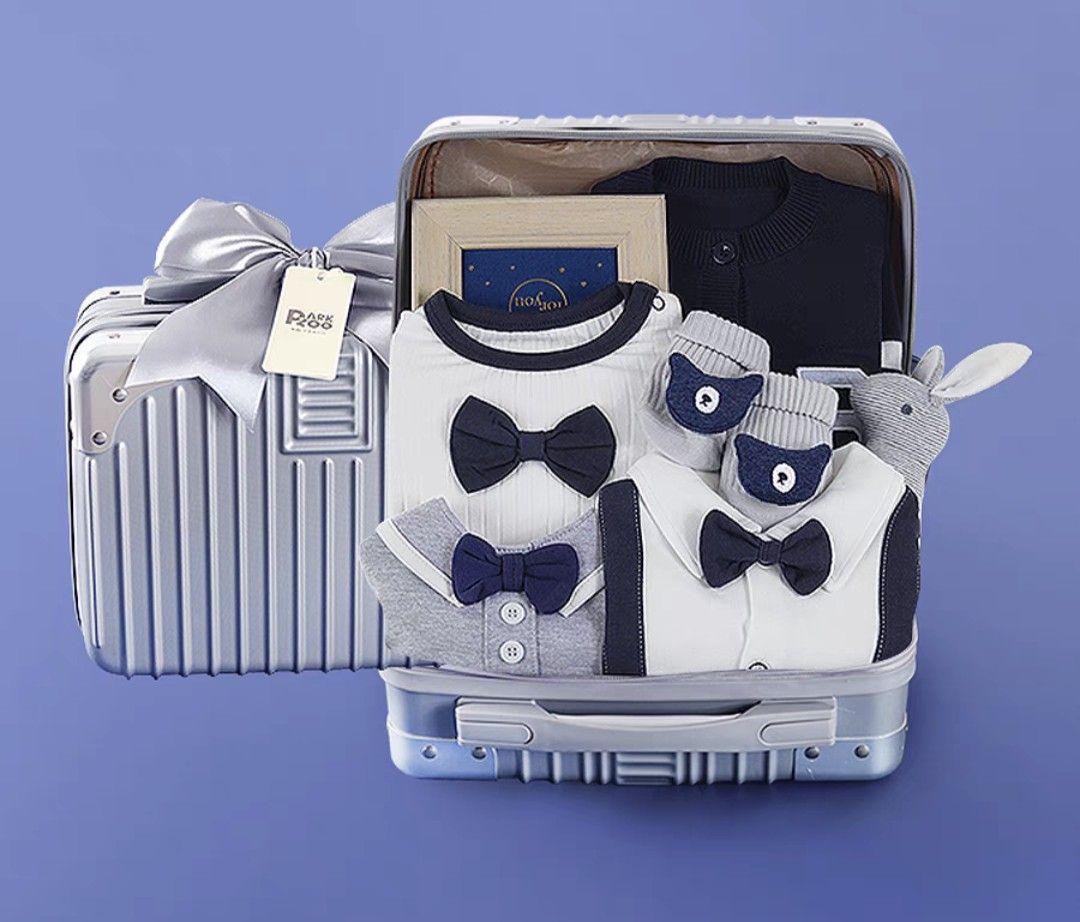 Baby boy online luggage