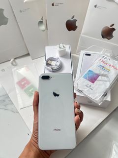 IPHONE 8 PLUS 64GB SILVER SECONDHAND WITH PACKAGE