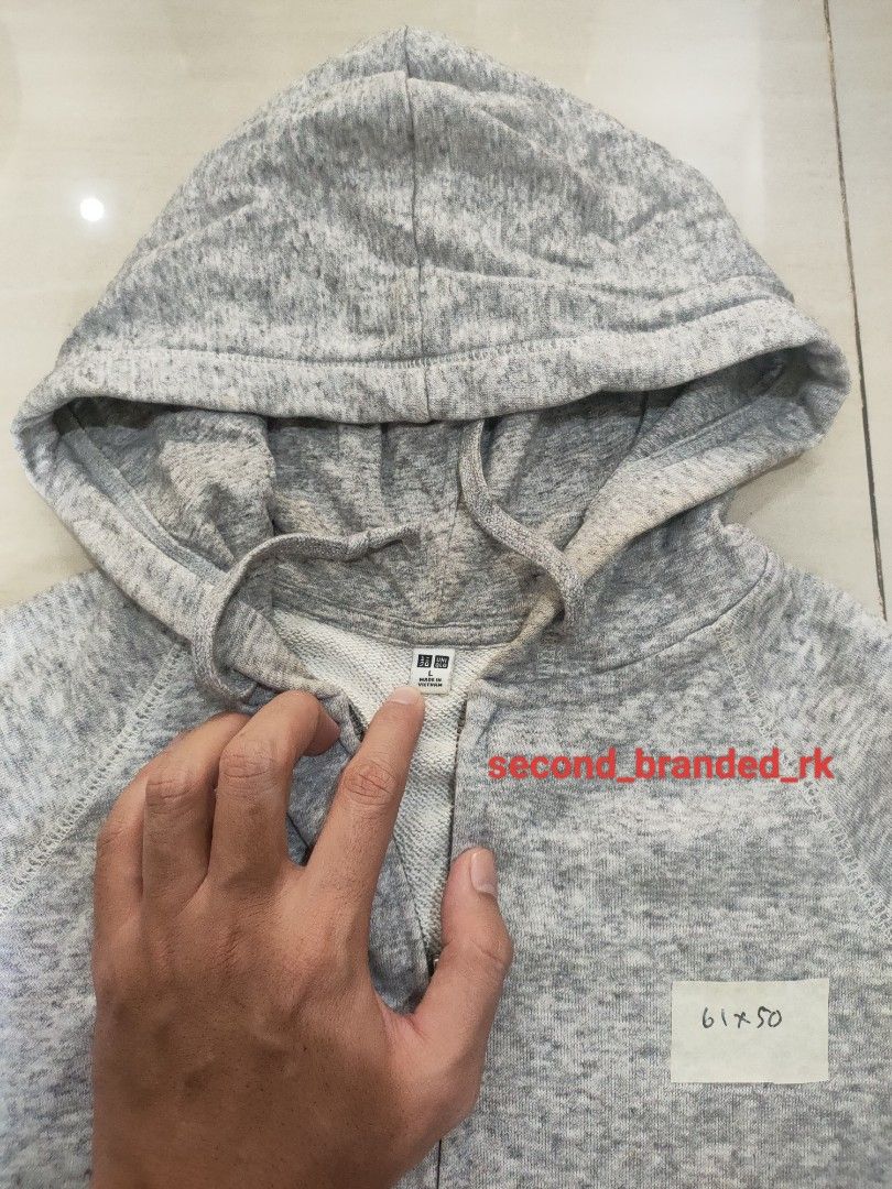 Jaket hoodie uniqlo hotsell