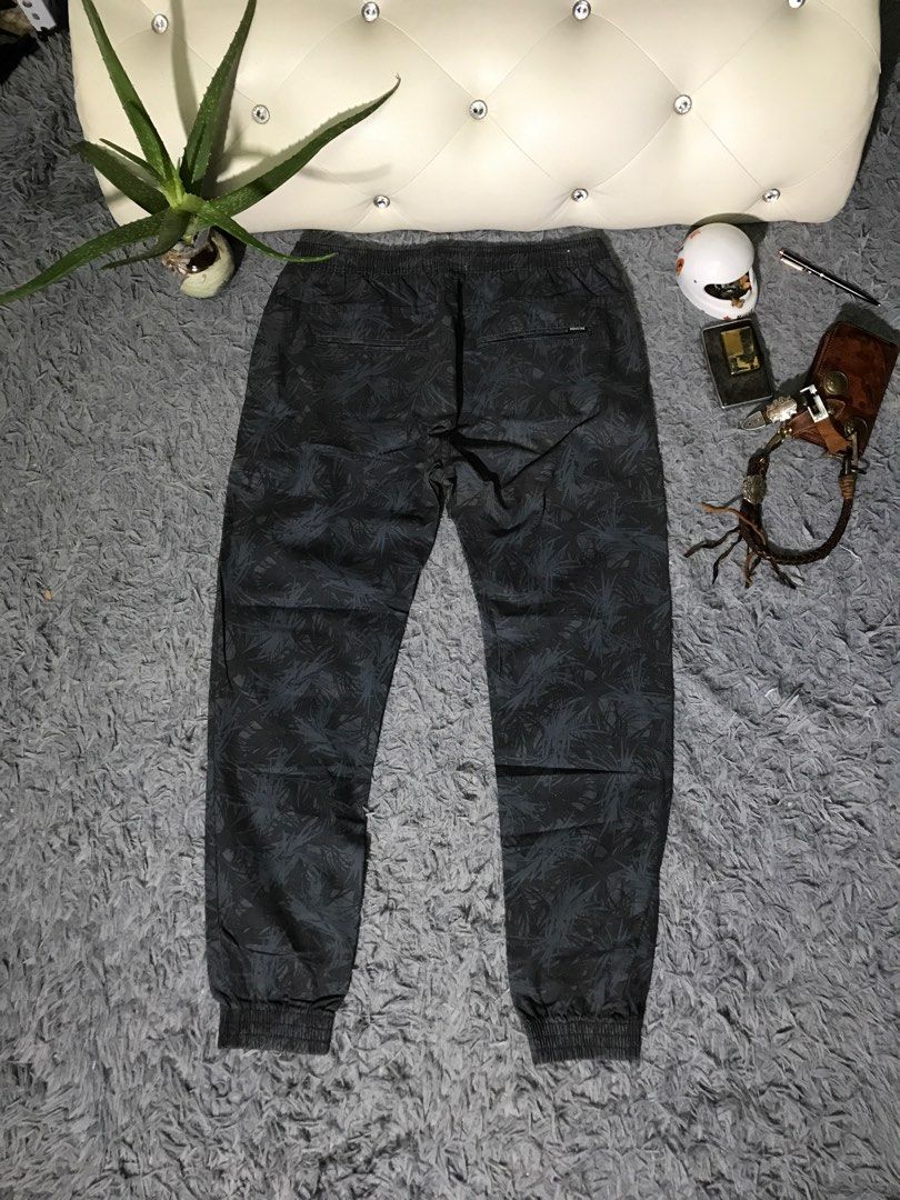Garage hotsell jogging pants