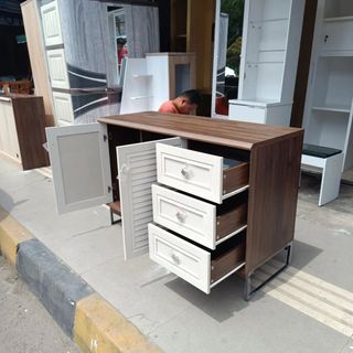(Kategori: ) berada di . Dikirim oleh anugrah.furniture (ID iklan 1281667705, Gambar 1). Deskripsi: .