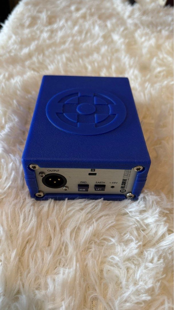 KLARK TEKNIK DN100 ACTIVE DI BOX (Category: Other Audio Equipment) located in Manila. Submitted by sulitdotcom (Listing ID 1281659435, Image 2). Description: ACTIVE DI BOX WITH EXTENDED DYNAMIC RANGE High-headroom design with +48 V phantom power for extended dynamic range Fully transformer-isolated design ensures electrical separation between PA and stage equipment Balanced line input on Neutrik* XLR and high impedance input and link output on 1/