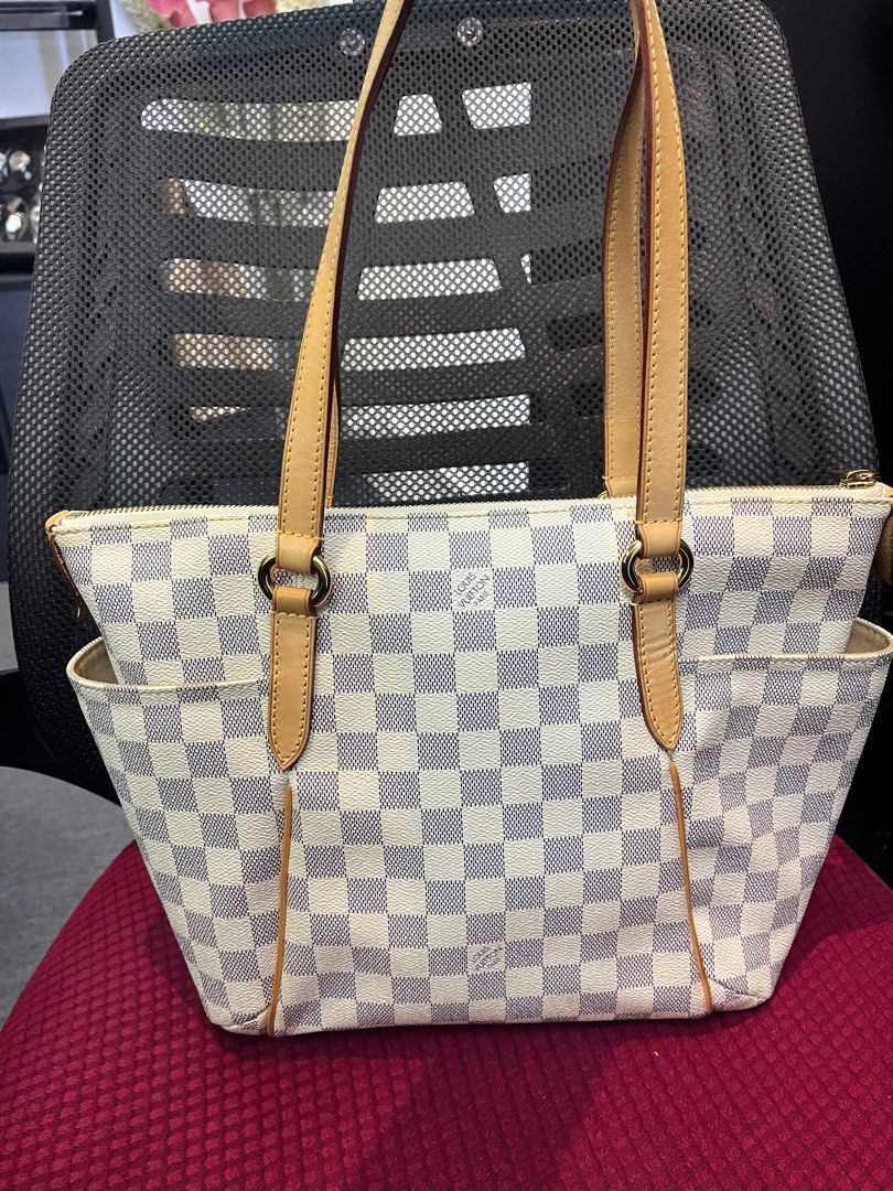 Louis vuitton hotsell totally pm azur