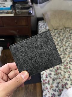 Michael Kors Slim Bifold Wallet
