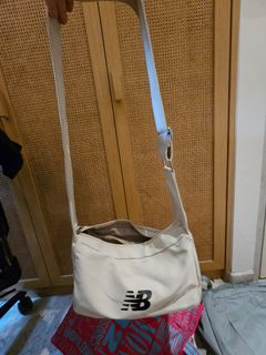 New balance new arrivals bag singapore