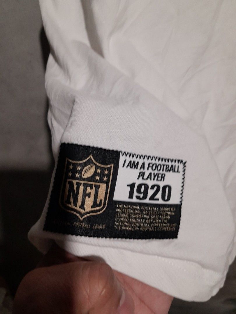 NFL white shirt (Category: Tshirts & Polo Shirts ) located in Calamba. Submitted by ysabellascloset17 (Listing ID 1281801242, Image 3). Description: size 20 x 26.