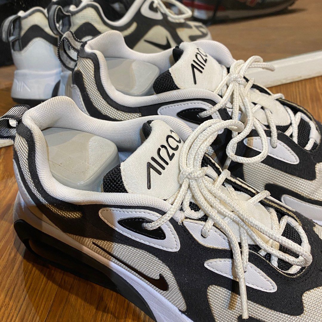 Air max 270 on sale zebra