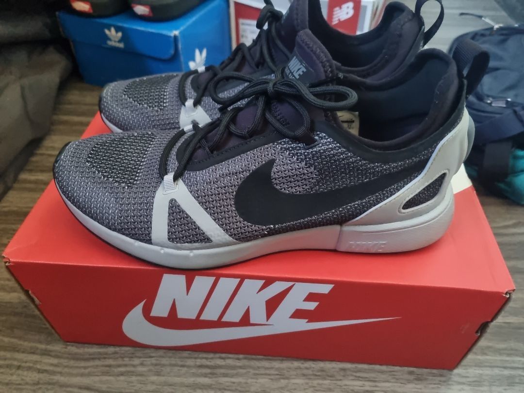 W nike duel racer store
