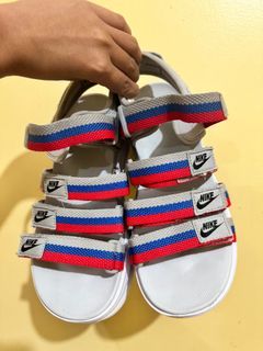 Nike womens icon classic sandal
