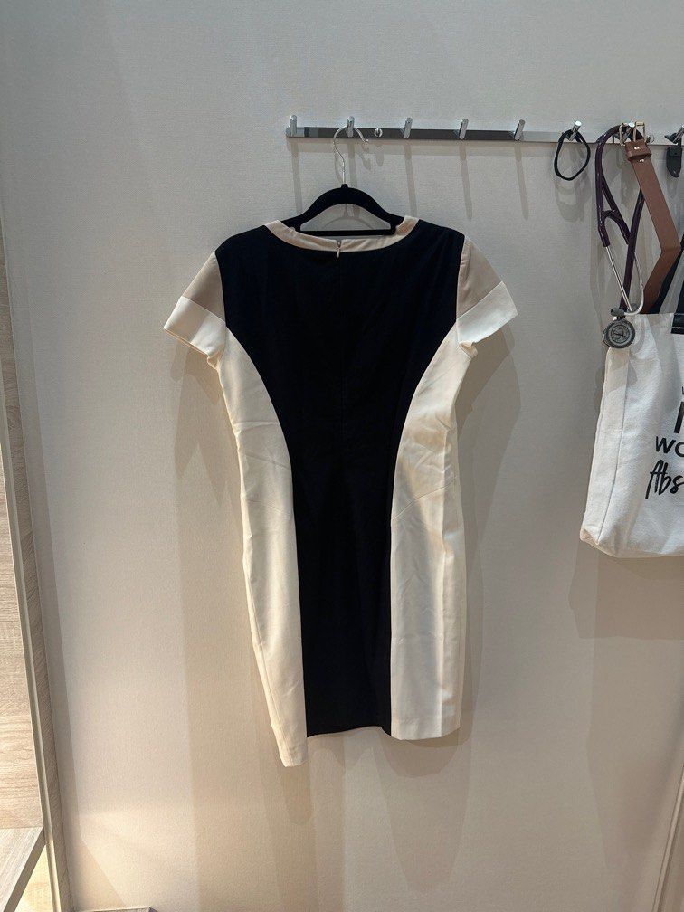 nine west dresses black and white Plus Size Nine West Y-Neck Belted Midaxi Dress