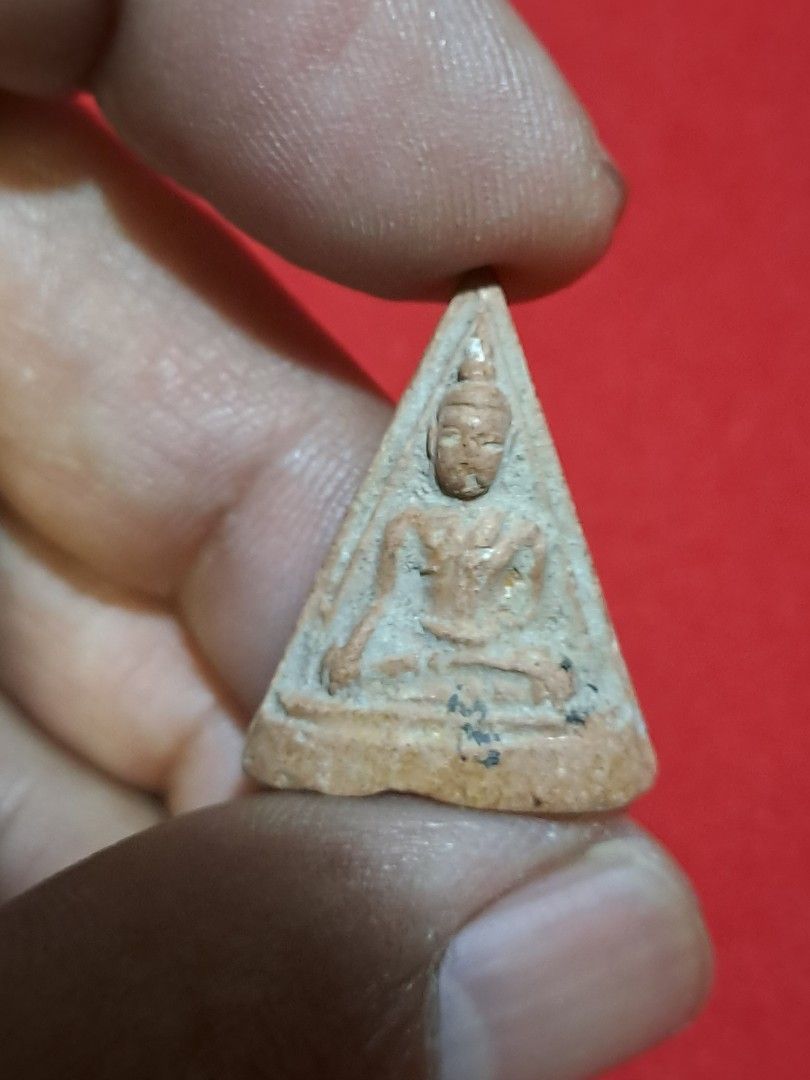 Old Thai Amulet Unknown, Hobbies & Toys, Religious Items on Carousell