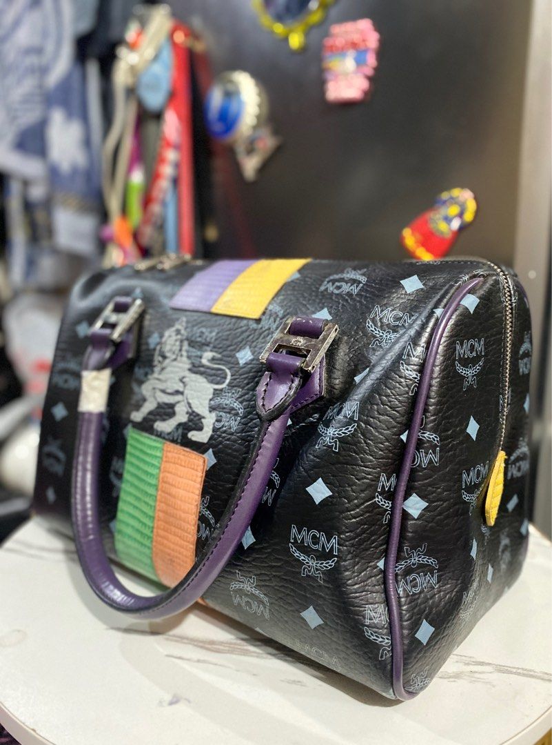 Original Preloved MCM boston ykk zip (Category: Luxury Bags & Wallets) located in Davao. Submitted by catchycollections2018 (Listing ID 1281754738, Image 3). Description: Rank 10/10 condition Mcm boston Handbag In excellent Condition YKK zip .
