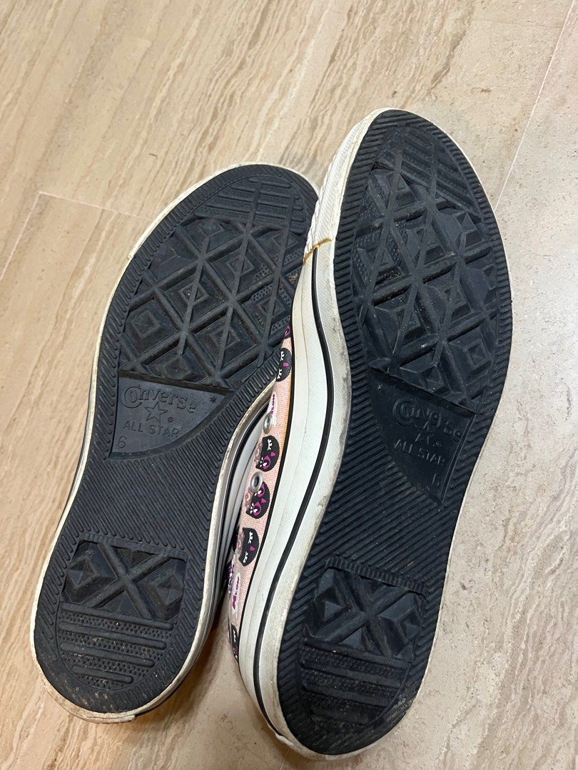 Cat hotsell converse shoes