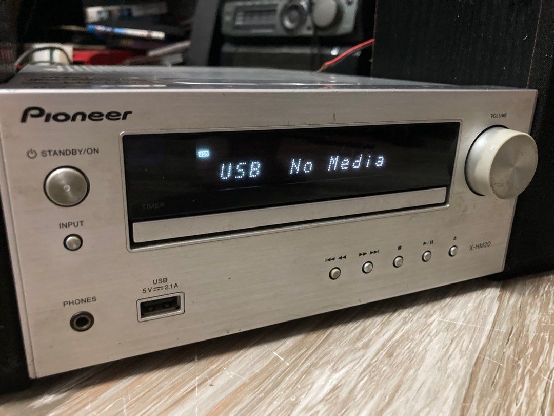 Pioneer micro hifi top