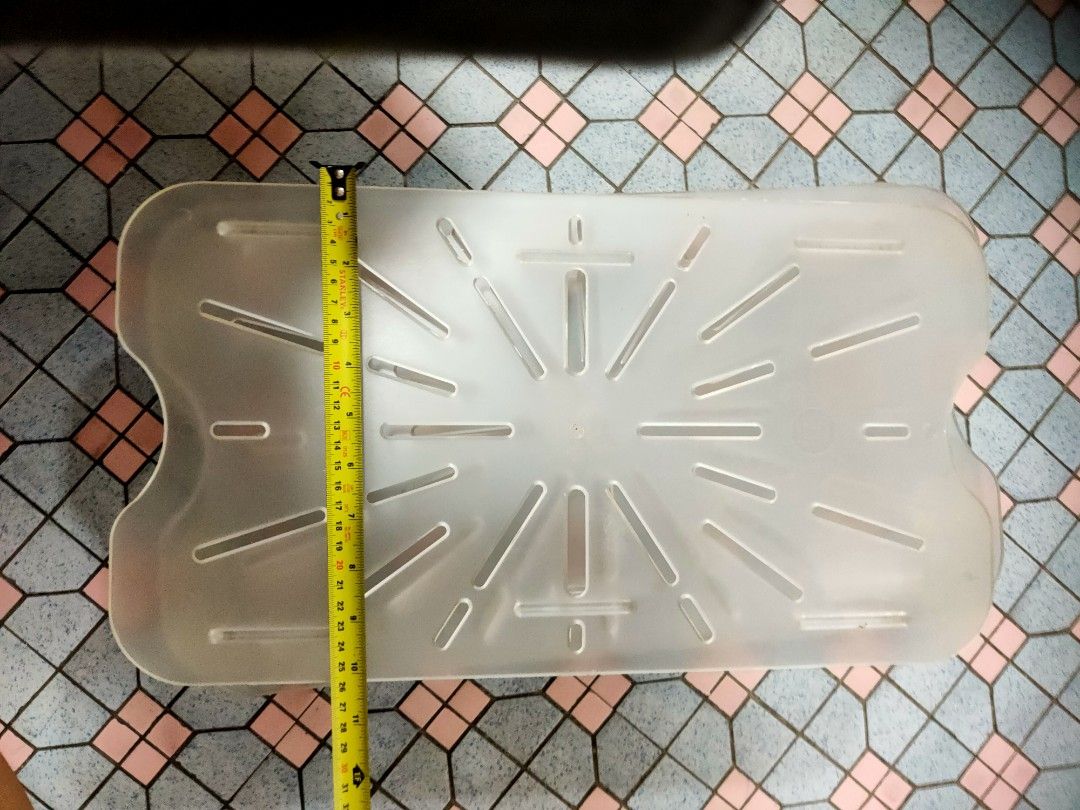 Plastic insert drainer (Category: Food Organisation & Storage) located in Singapore. Submitted by steeveets (Listing ID 1281667839, Image 1). Description: Drainer for full insert. 25x46.