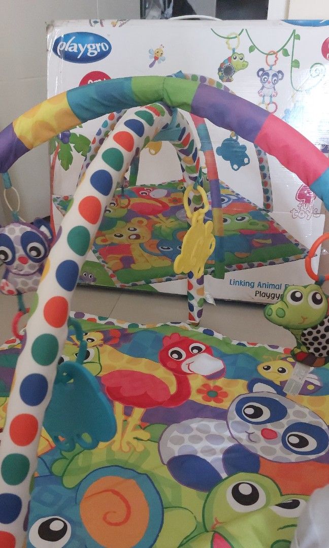 Playgro linking animal clearance friends play gym